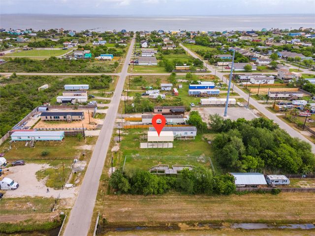 437 16th Street, San Leon, TX 77539