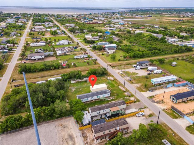 437 16th Street, San Leon, TX 77539