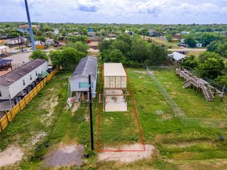 437 16th Street, San Leon, TX 77539
