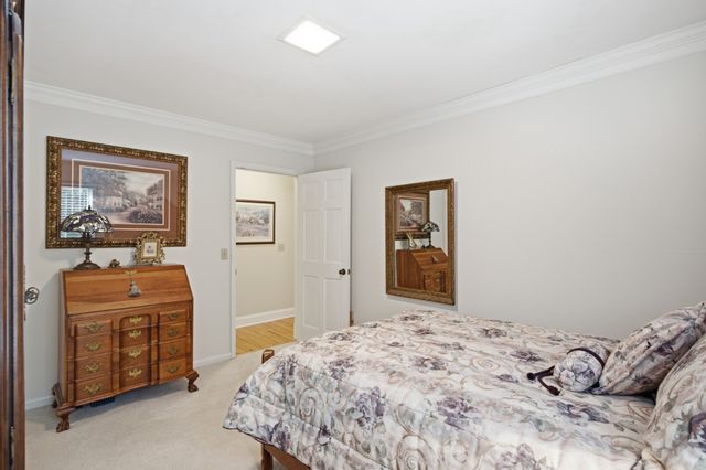1053 Hillview Dr, Hendersonville, TN 37075