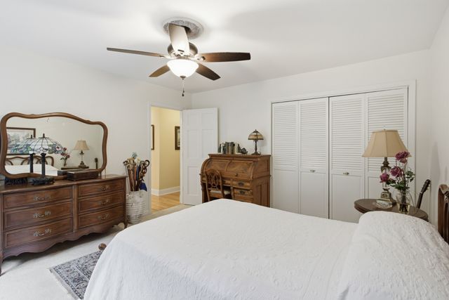 1053 Hillview Dr, Hendersonville, TN 37075