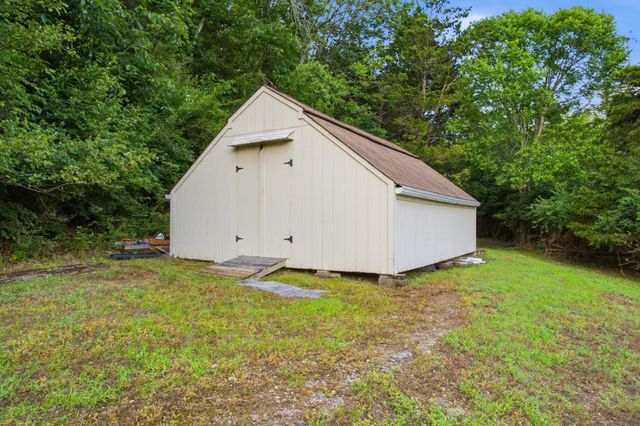 1053 Hillview Dr, Hendersonville, TN 37075