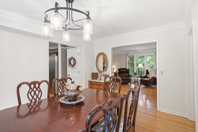 1053 Hillview Dr, Hendersonville, TN 37075