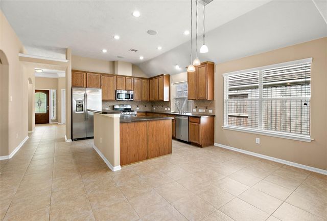 30411 Deleon Fields Drive, Spring, TX 77386