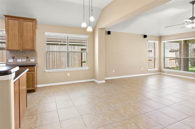 30411 Deleon Fields Drive, Spring, TX 77386