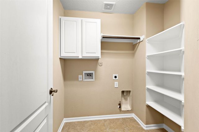 30411 Deleon Fields Drive, Spring, TX 77386