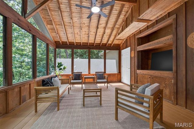 5012 Oak Bluff Drive, High Ridge, MO 63049