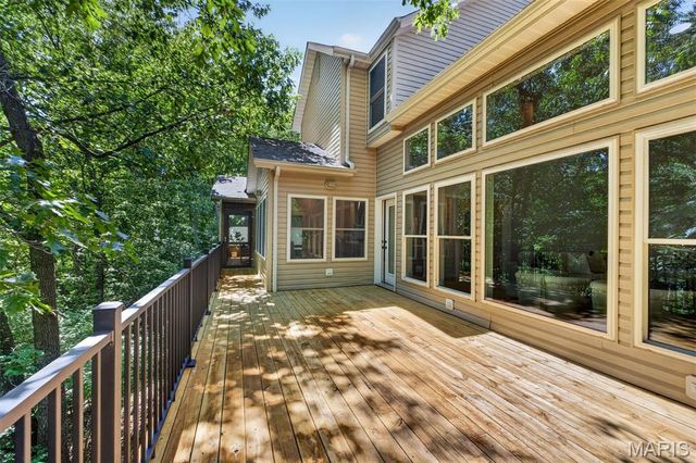 5012 Oak Bluff Drive, High Ridge, MO 63049