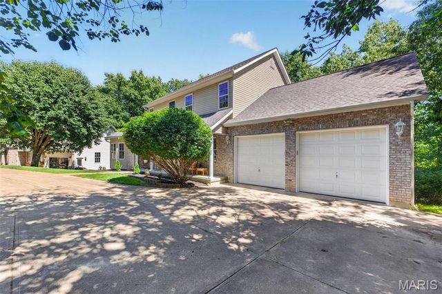 5012 Oak Bluff Drive, High Ridge, MO 63049