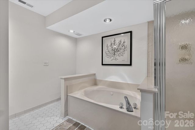 1804 Meadowood Lane, Charlotte, NC 28211