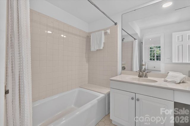 1804 Meadowood Lane, Charlotte, NC 28211