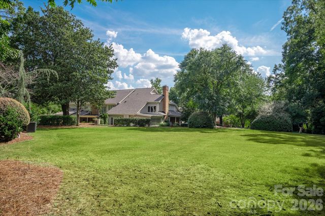 1804 Meadowood Lane, Charlotte, NC 28211