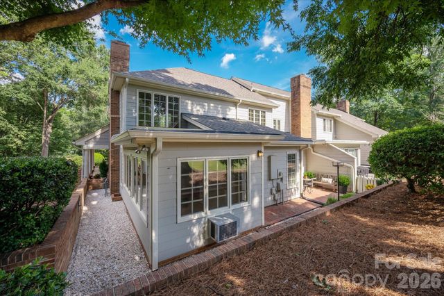 1804 Meadowood Lane, Charlotte, NC 28211