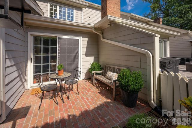 1804 Meadowood Lane, Charlotte, NC 28211