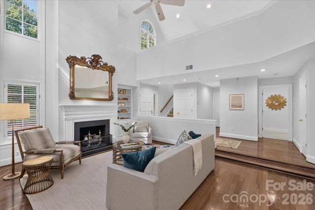 1804 Meadowood Lane, Charlotte, NC 28211