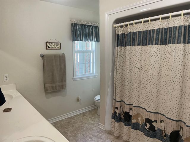 9214 County Road 393, Jewett, TX 75846