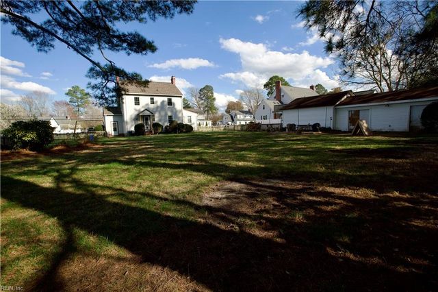 24 N Court ST, Windsor, VA 23487