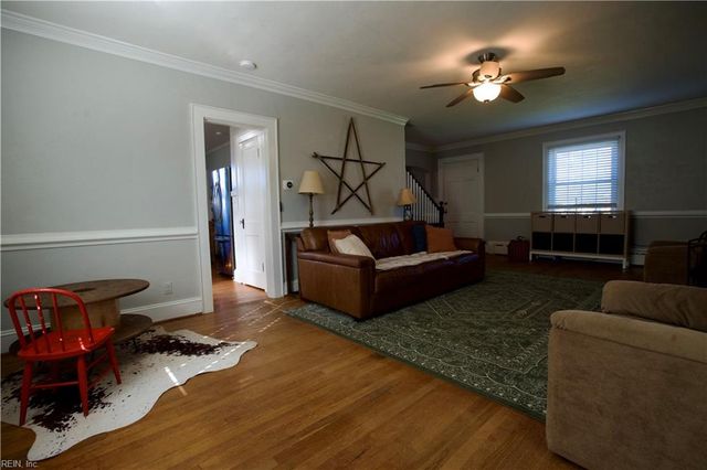 24 N Court ST, Windsor, VA 23487