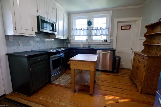 24 N Court ST, Windsor, VA 23487