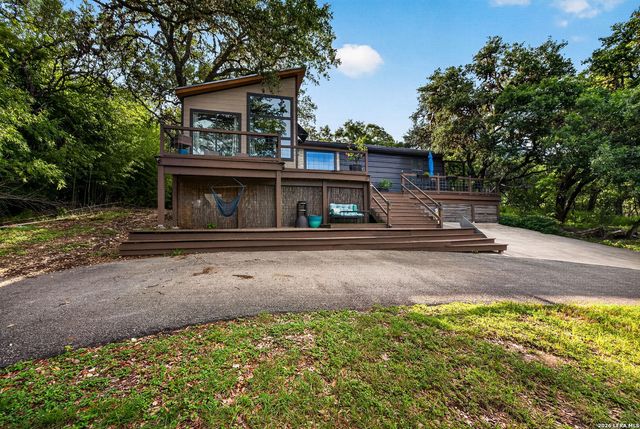 19815 GREENHILL DR, Helotes, TX 78023
