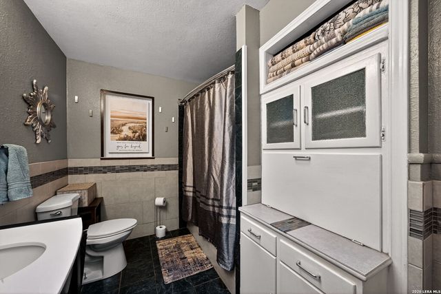 19815 GREENHILL DR, Helotes, TX 78023