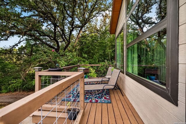 19815 GREENHILL DR, Helotes, TX 78023