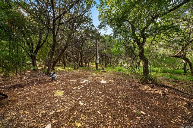 19815 GREENHILL DR, Helotes, TX 78023