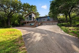 19815 GREENHILL DR, Helotes, TX 78023