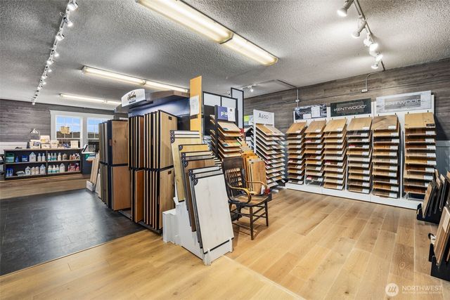 542 Main Street, Edmonds, WA 98020