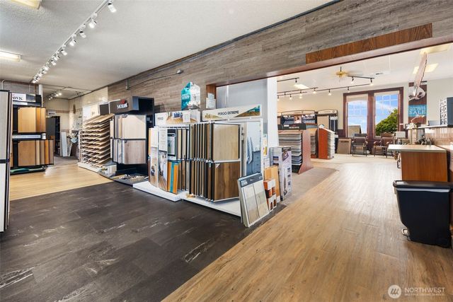 542 Main Street, Edmonds, WA 98020