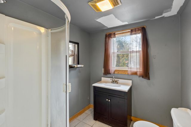 214 E Rhea Avenue, Spring City, TN 37381