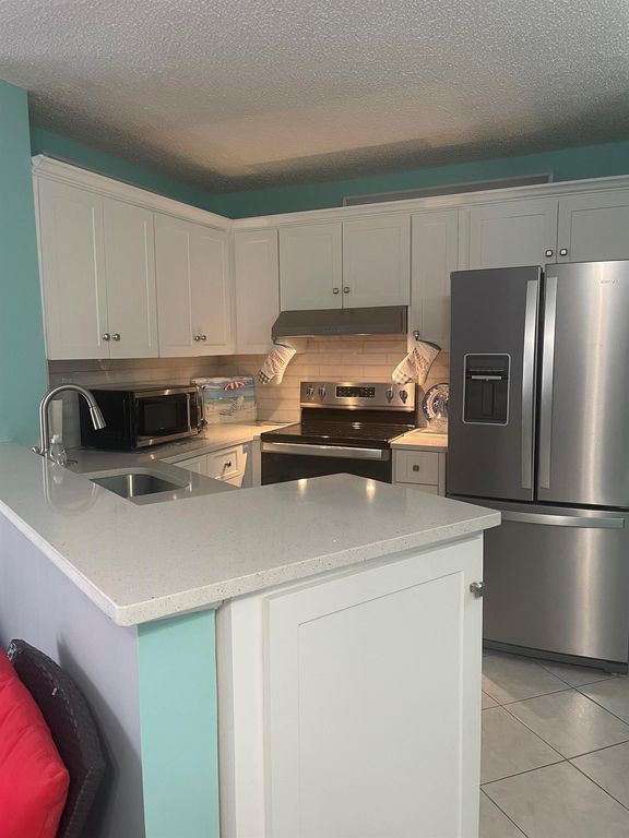 7523 S Oriole Boulevard 102, Delray Beach, FL 33446