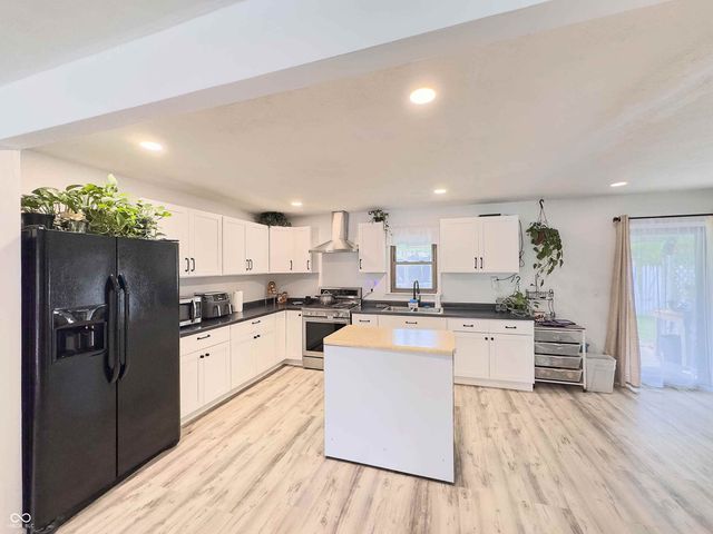 5231 E Cheryl Lane, Indianapolis, IN 46203