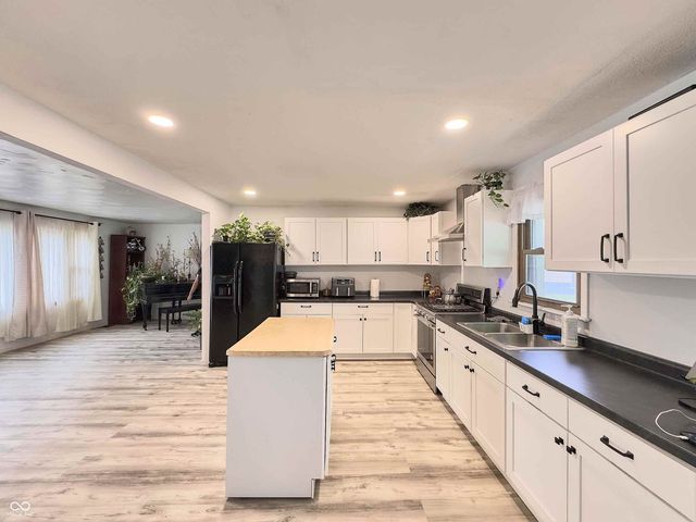 5231 E Cheryl Lane, Indianapolis, IN 46203