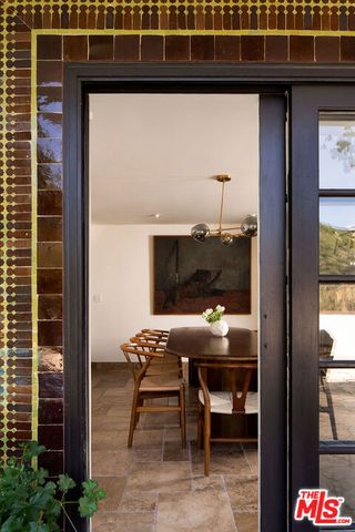 2225 Malaga Road, Los Angeles, CA 90068