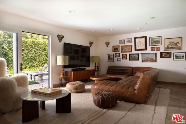2225 Malaga Road, Los Angeles, CA 90068