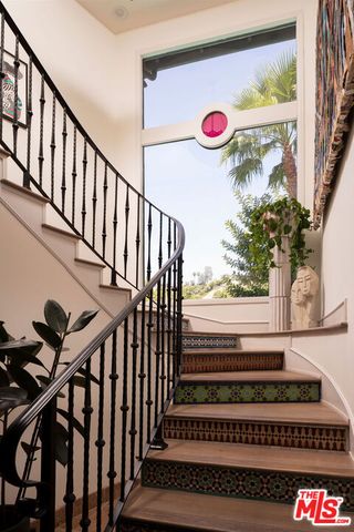 2225 Malaga Road, Los Angeles, CA 90068