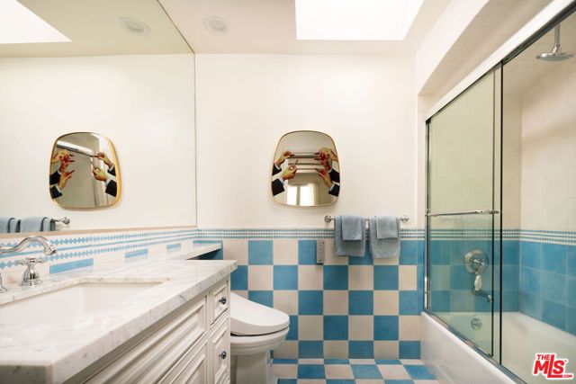 2225 Malaga Road, Los Angeles, CA 90068