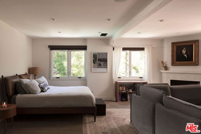 2225 Malaga Road, Los Angeles, CA 90068