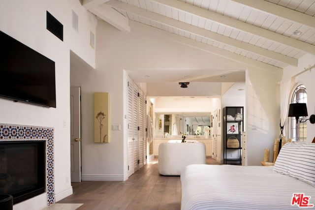 2225 Malaga Road, Los Angeles, CA 90068