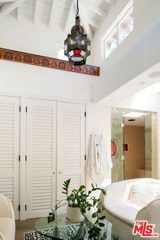2225 Malaga Road, Los Angeles, CA 90068