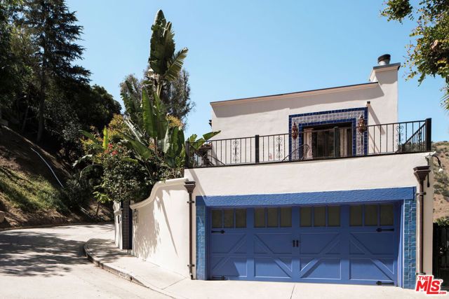 2225 Malaga Road, Los Angeles, CA 90068