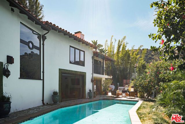 2225 Malaga Road, Los Angeles, CA 90068