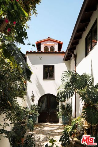 2225 Malaga Road, Los Angeles, CA 90068