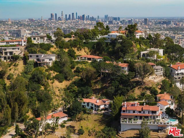 2225 Malaga Road, Los Angeles, CA 90068