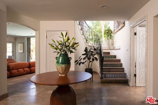 2225 Malaga Road, Los Angeles, CA 90068