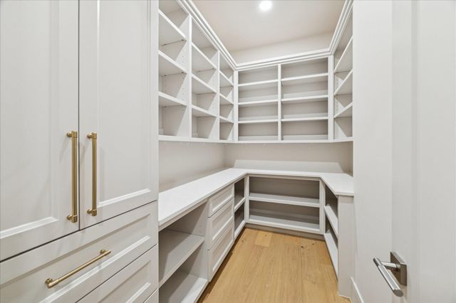 19470 Nasas Drive, Porter, TX 77365