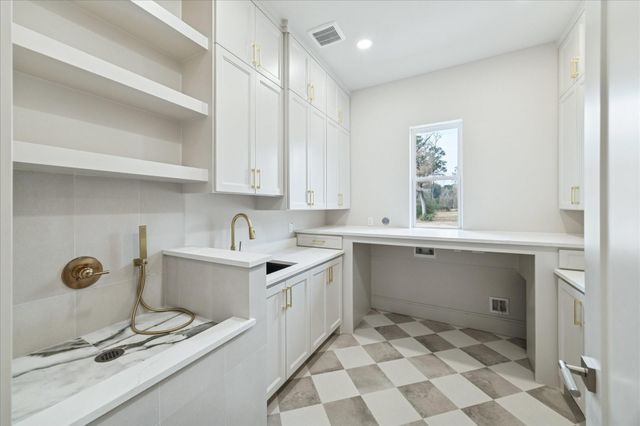 19470 Nasas Drive, Porter, TX 77365