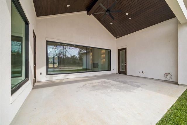 19470 Nasas Drive, Porter, TX 77365