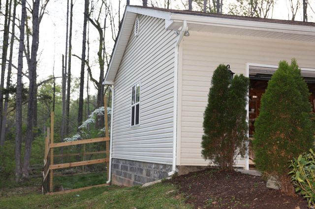 32 MILTONS LN, Louisa, VA 23093